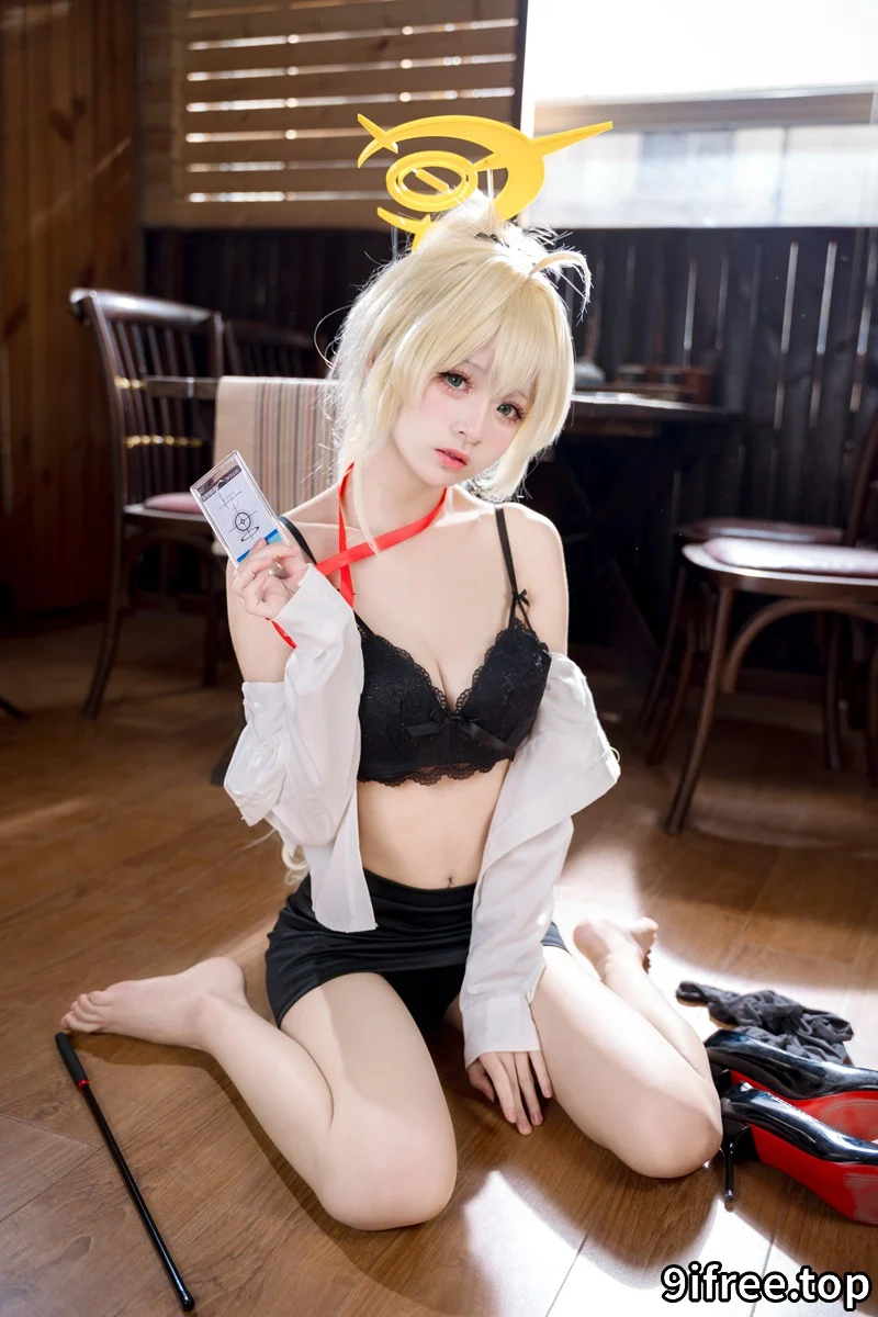 九柒喵 笑面教授ol制服 [53P-678MB] - 就爱免费-就爱免费